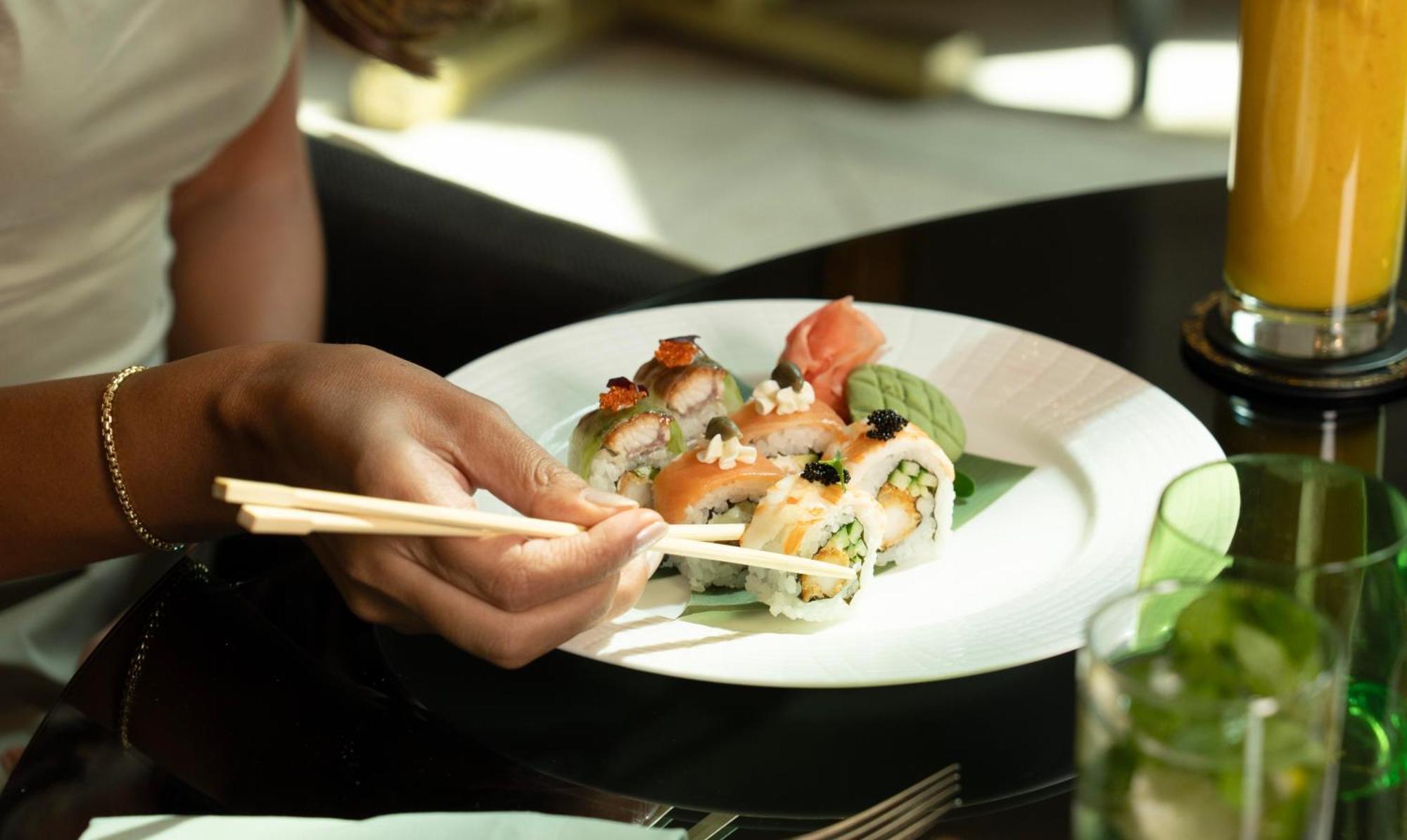 Fairmont Riyadh Bagian luar foto Sushi
