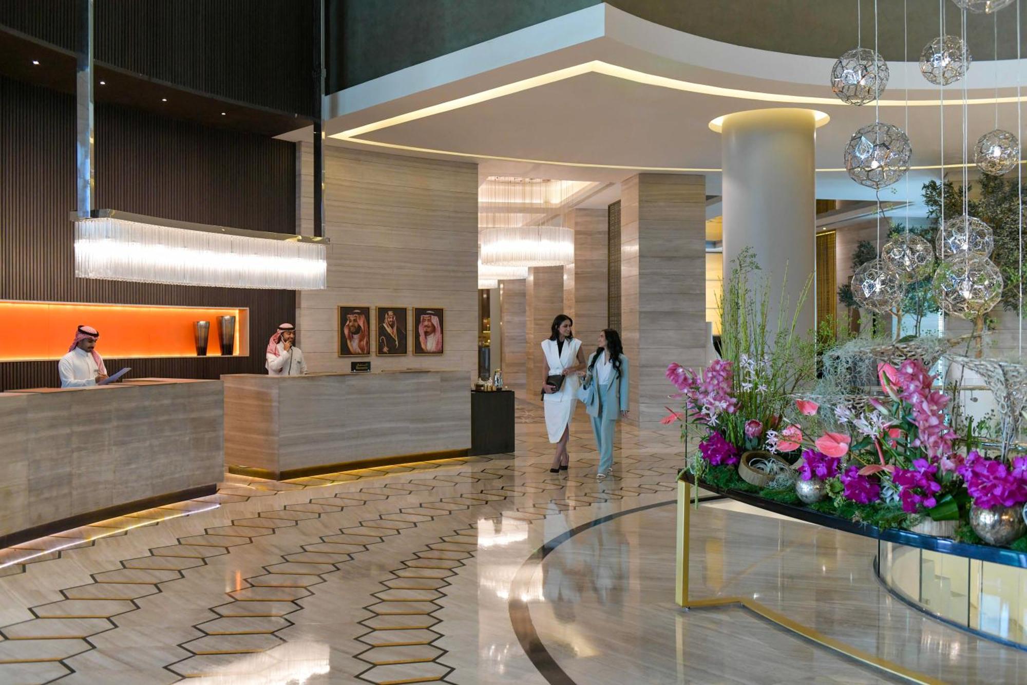Fairmont Riyadh Bagian luar foto Lobby