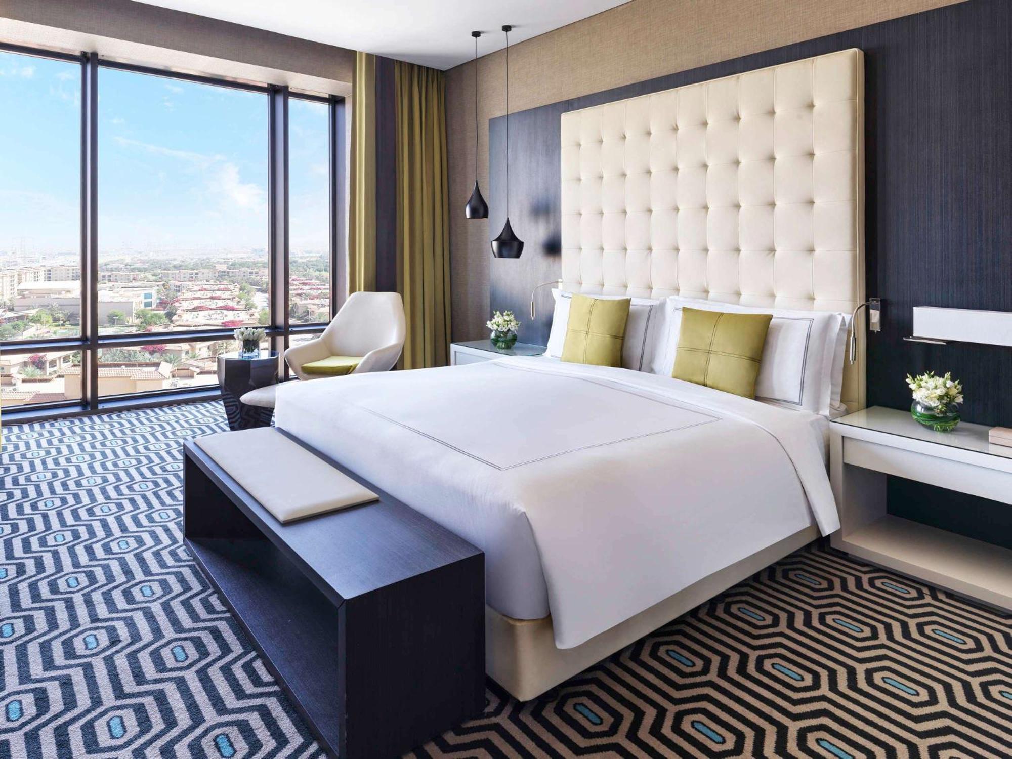 Fairmont Riyadh Bagian luar foto A bedroom at the hotel